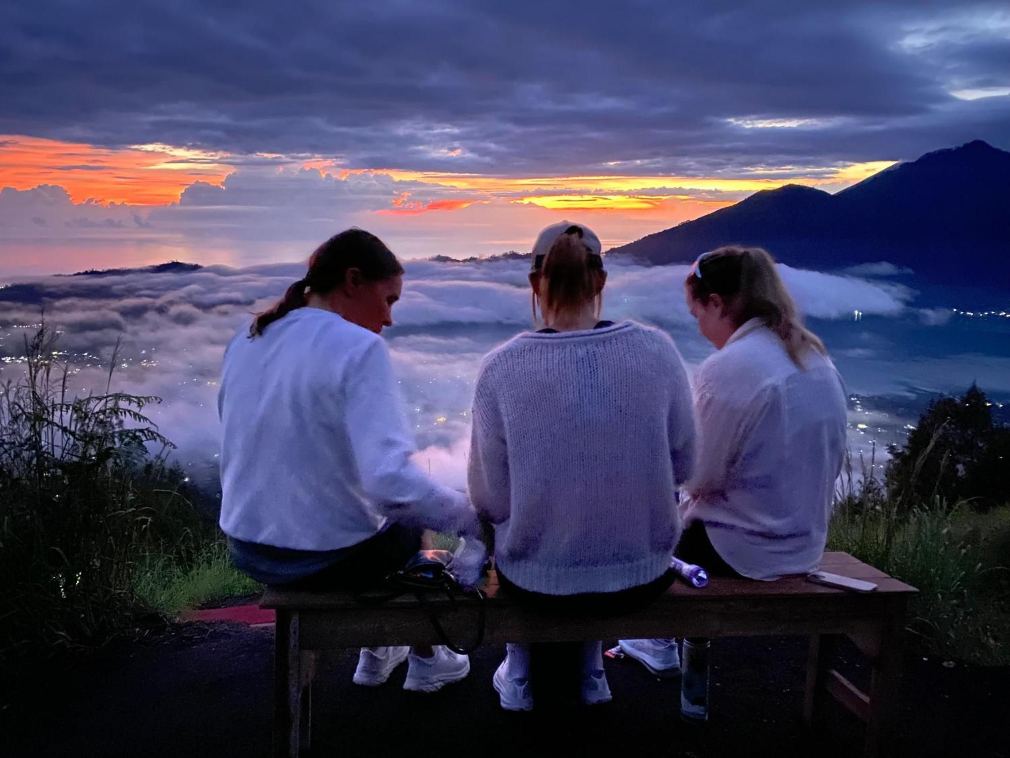 Ampik Batur With Private Hot Springs Bed & Breakfast Kubupenlokan ภายนอก รูปภาพ